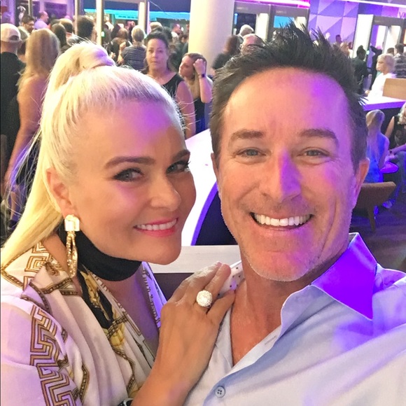 Meet your Posher, Rosanna - Picture 5 of 8